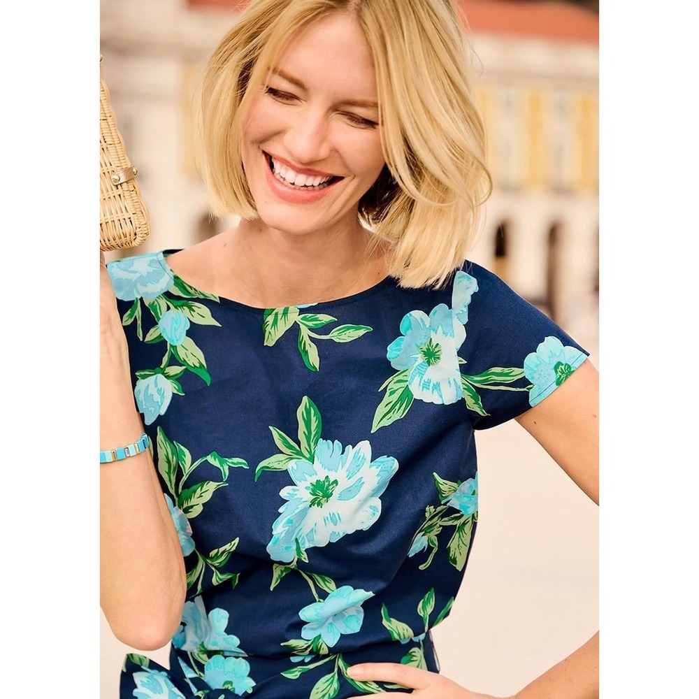 Talbots Cotton Floral Print Top Medium Navy Blue Blooms Preppy Classic Coastal
